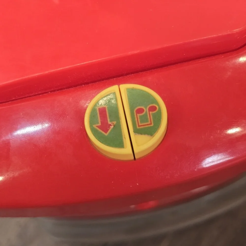 Daniel Tiger's Neighborhood Deluxe Electronic Trolley Talking Musical‎ Toy Works